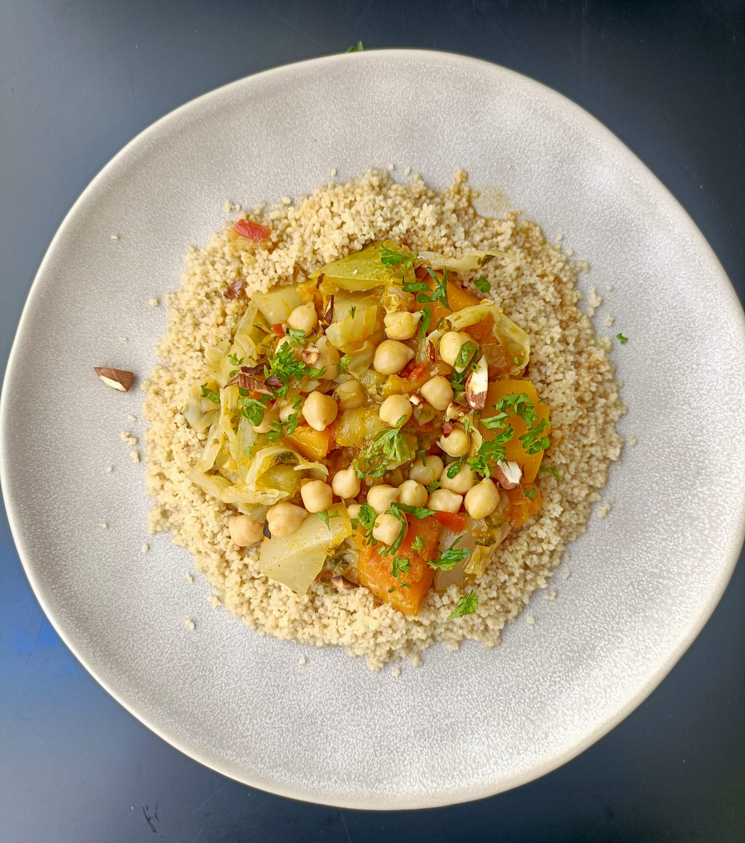 Cuscús con verduras y garbanzos