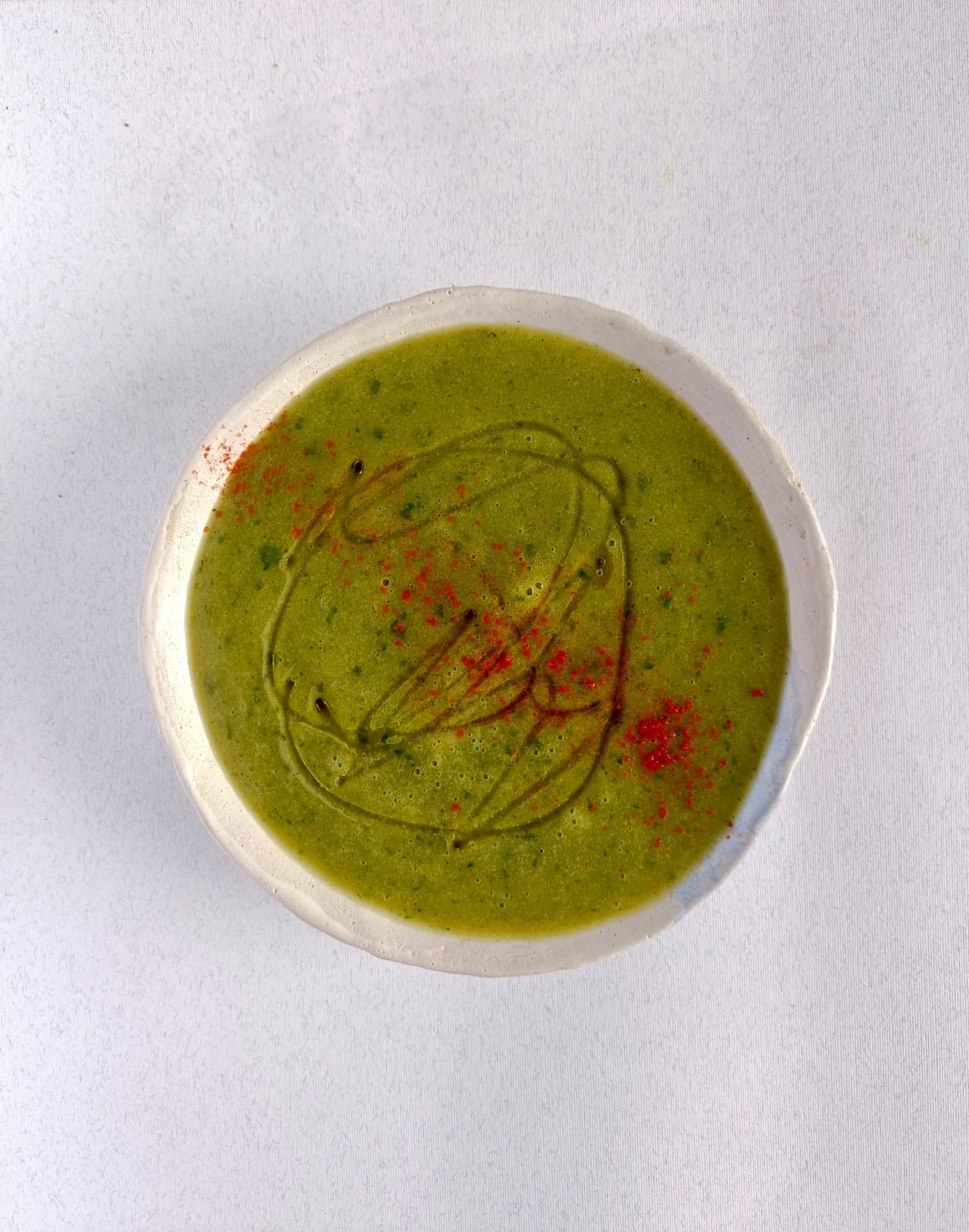 Crema de calabacín con crakers de semillas